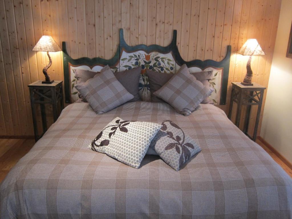 La Demeure Des Elfes Bed & Breakfast Albinen Room photo