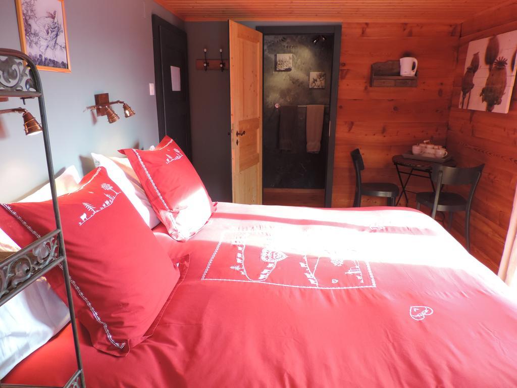 La Demeure Des Elfes Bed & Breakfast Albinen Room photo