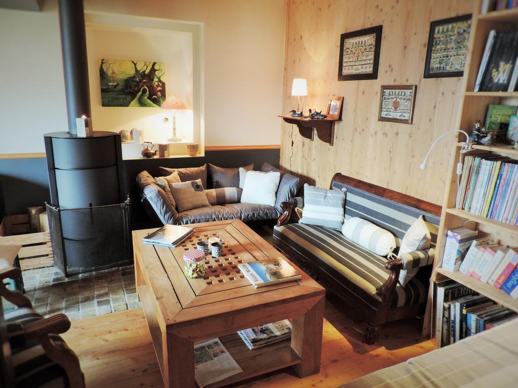 La Demeure Des Elfes Bed & Breakfast Albinen Exterior photo