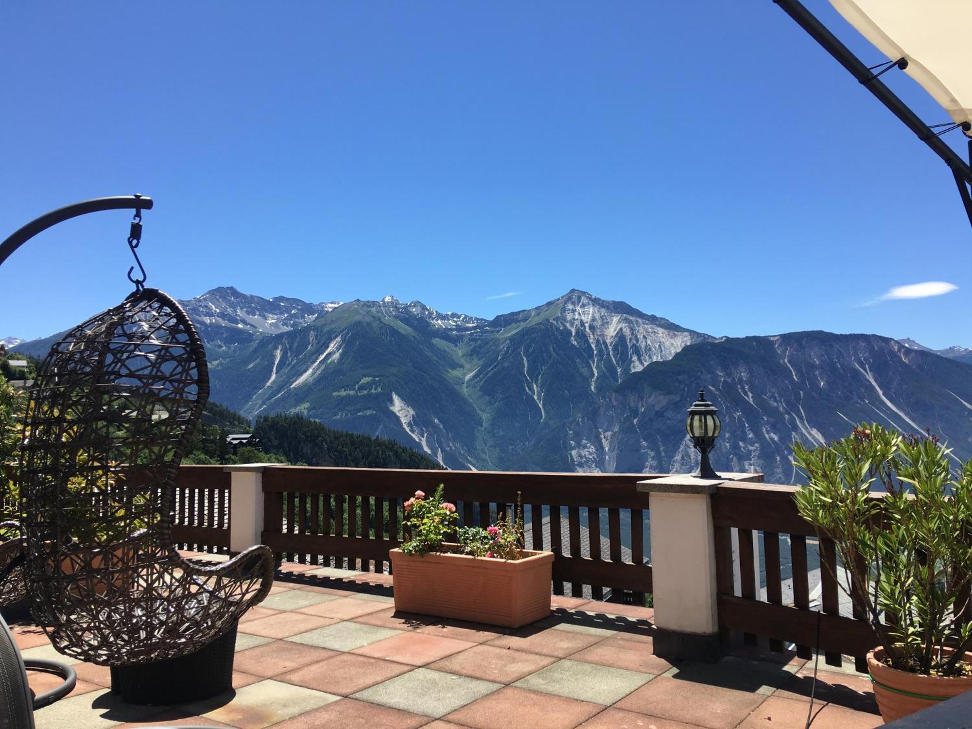 La Demeure Des Elfes Bed & Breakfast Albinen Exterior photo